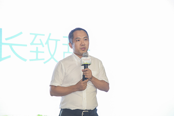 董事长.jpg