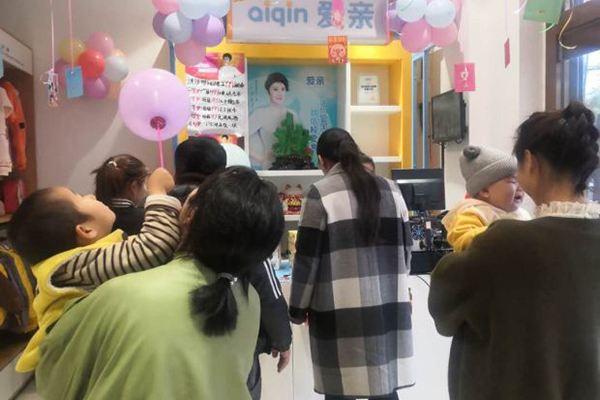 如何设计规划加盟婴儿店的装修
