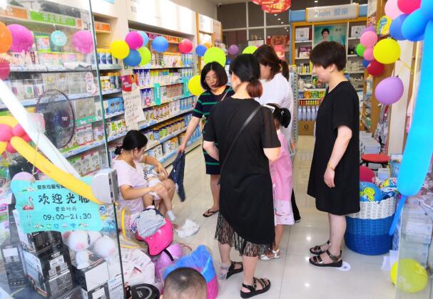 孕婴加盟店好还是自己开店好