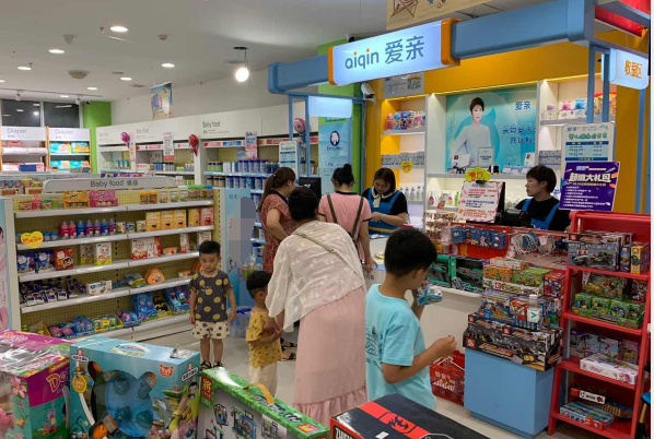 母婴店装修效果图图片