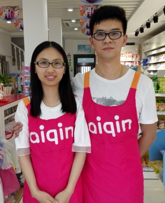   图1：江阴加盟商沈佳伟和妻子周洁