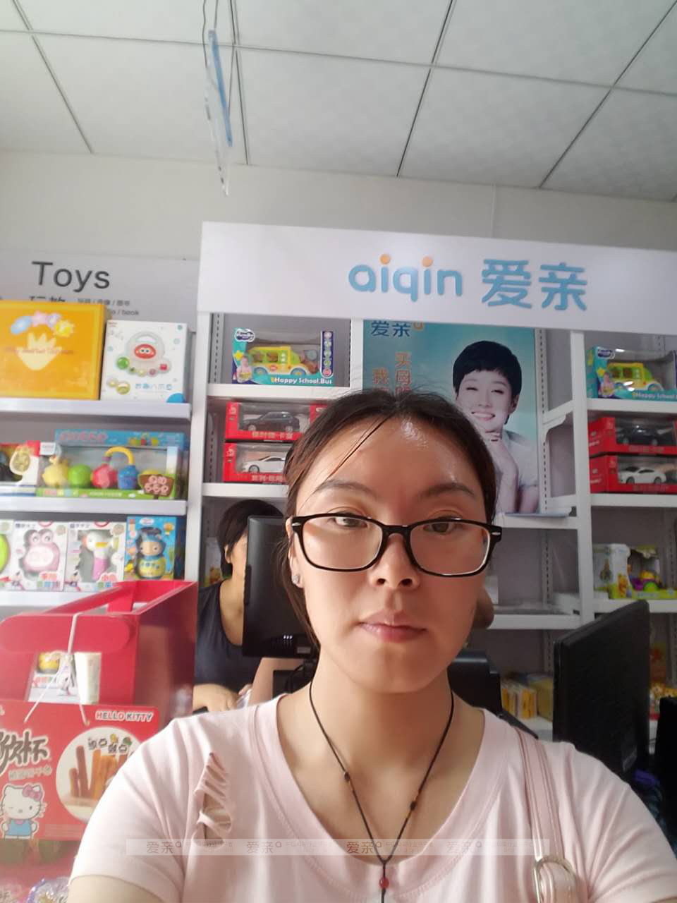 为了宝宝健康 家庭主妇选择开这家母婴店