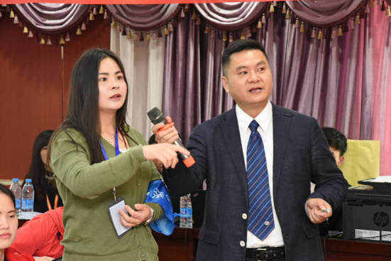 2017爱亲母婴华中一区“移动大讲堂活动”顺利举办