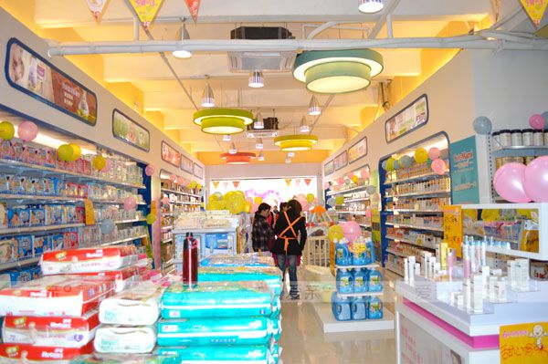 看这个创业新人如何把60平母婴加盟店开到上百平