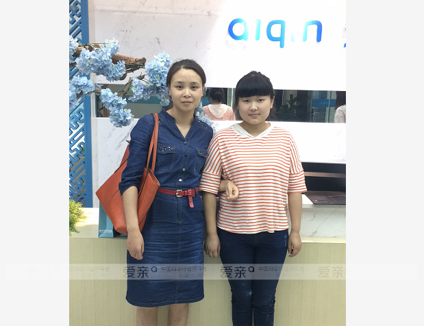 热烈庆祝河北陈女士加盟爱亲母婴！预祝生意兴隆！
