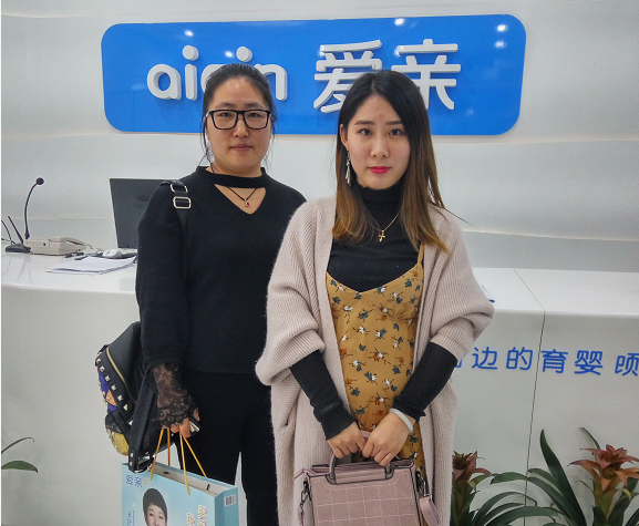 热烈庆祝湖北武汉文女士加盟爱亲母婴！预祝生意兴隆！