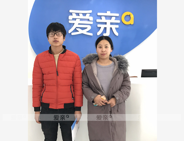 热烈庆祝河北桂先生加盟爱亲母婴！预祝生意兴隆！