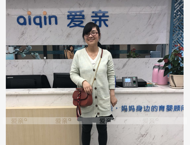 热烈庆祝四川罗女士加盟爱亲母婴！预祝生意兴隆！