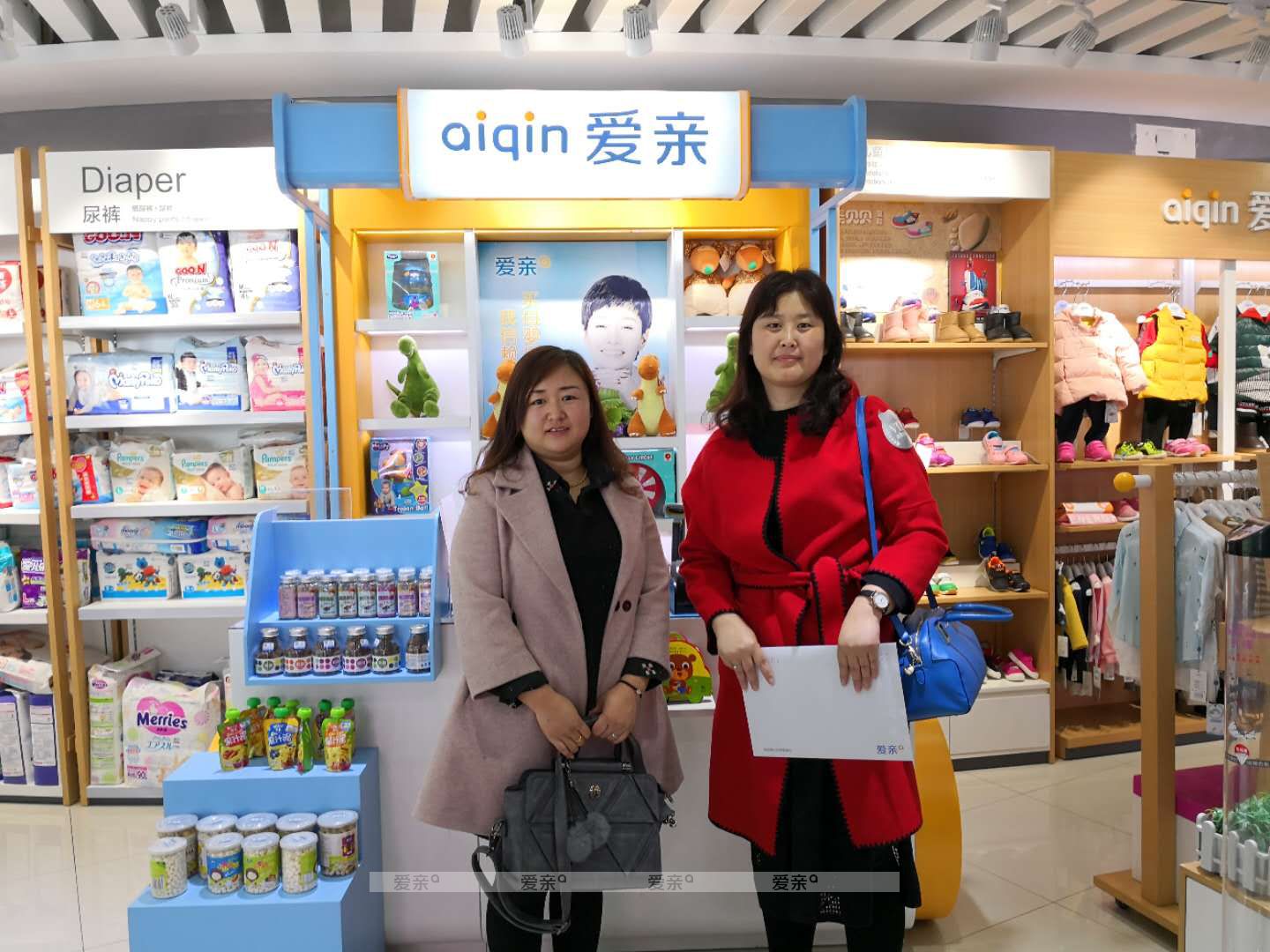 热烈庆祝天津刘女士加盟爱亲母婴！预祝生意兴隆！