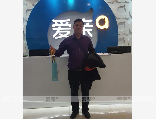 热烈庆祝福建方先生加盟爱亲母婴！预祝生意兴隆！