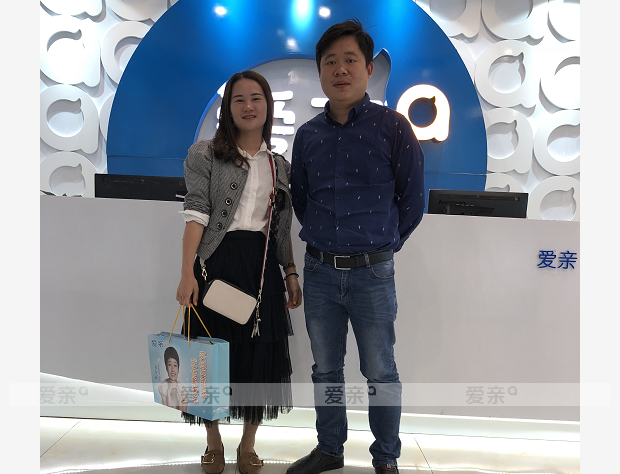 热烈庆祝广东东莞王先生加盟爱亲母婴！预祝生意兴隆！