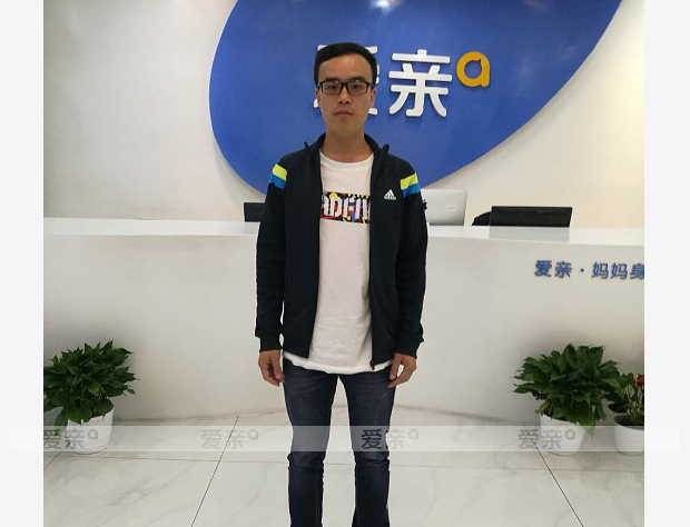 热烈庆祝内蒙白先生加盟爱亲母婴！预祝生意兴隆！