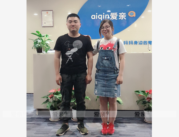热烈庆祝陕西西安马先生加盟爱亲母婴！预祝生意兴隆！