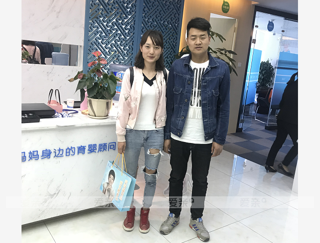 热烈庆祝云南玉溪孔先生加盟爱亲母婴！预祝生意兴隆！