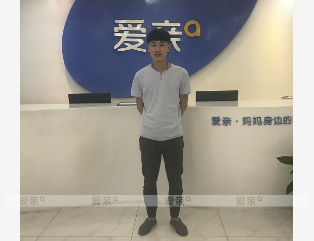 热烈庆祝山东任先生加盟爱亲母婴！预祝生意兴隆！