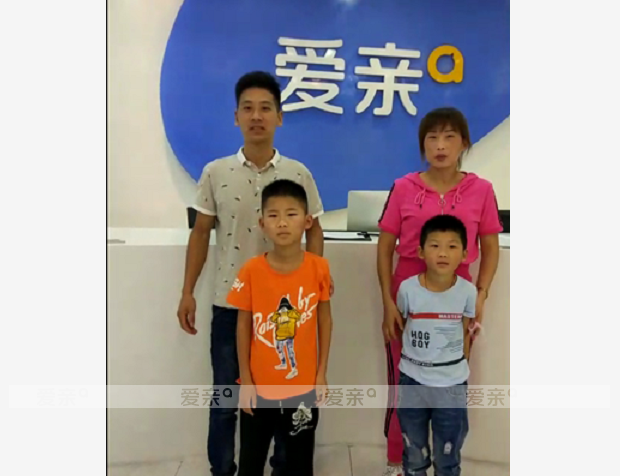 热烈庆祝河南孙先生加盟爱亲母婴！预祝生意兴隆！