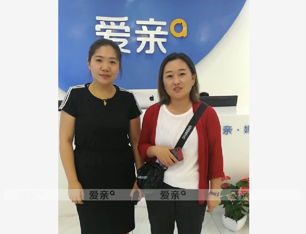 热烈庆祝内蒙周女士加盟爱亲母婴！预祝生意兴隆！