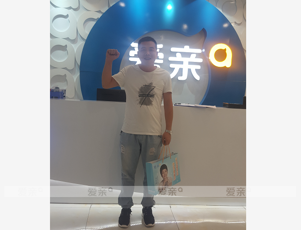 热烈庆祝深圳杨先生加盟爱亲母婴！预祝生意兴隆！