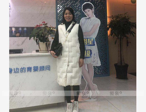 热烈庆祝重庆周女士加盟爱亲母婴！预祝生意兴隆！