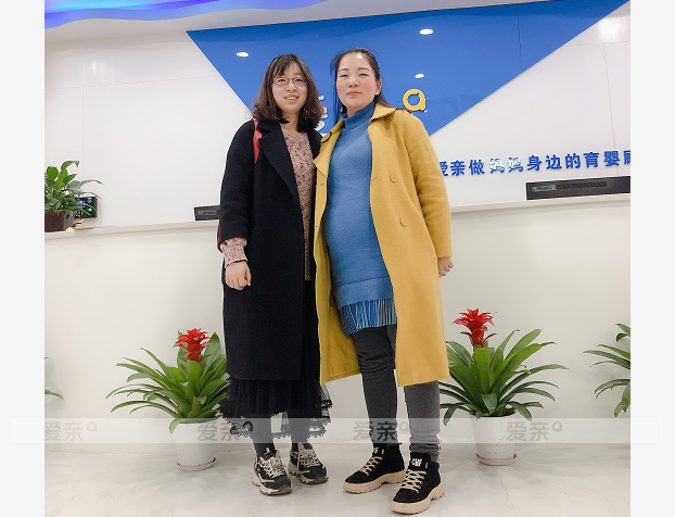 热烈庆祝河南薛女士加盟爱亲母婴！预祝生意兴隆！