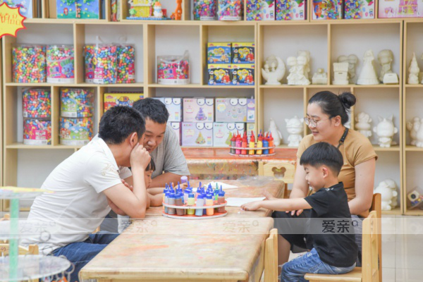 爱亲母婴