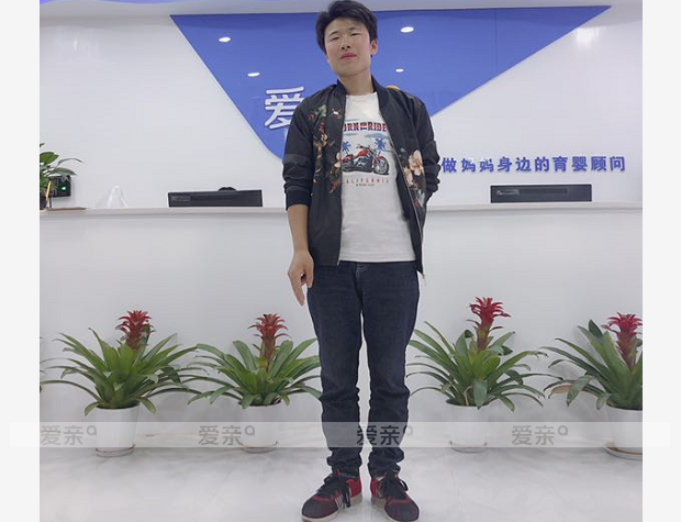 热烈庆祝甘肃兰州张先生加盟爱亲母婴！预祝生意兴隆！